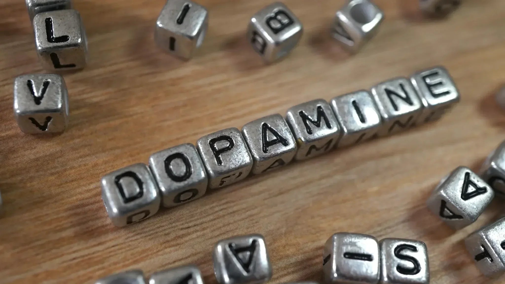 Comment booster la dopamine naturellement - 10 conseils et suppléments