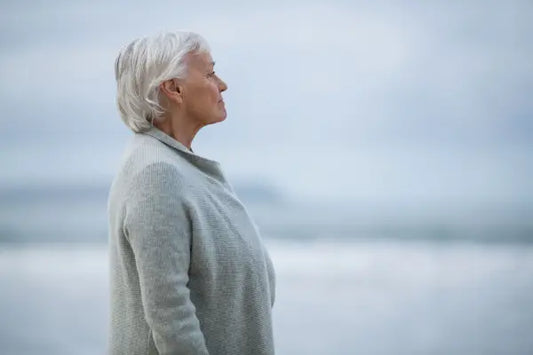 L'huile de CBD et la ménopause : Peut-elle aider ?